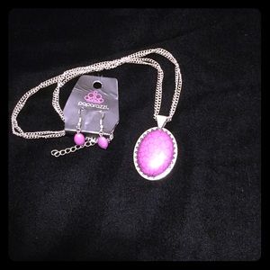 🆕 Long Necklace with matching Earrings